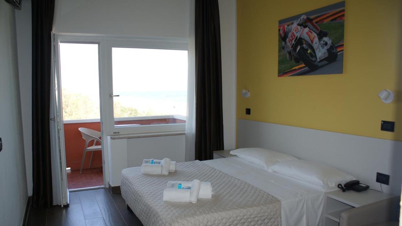 Triple Room with Side Sea View,1147183495:JPEG